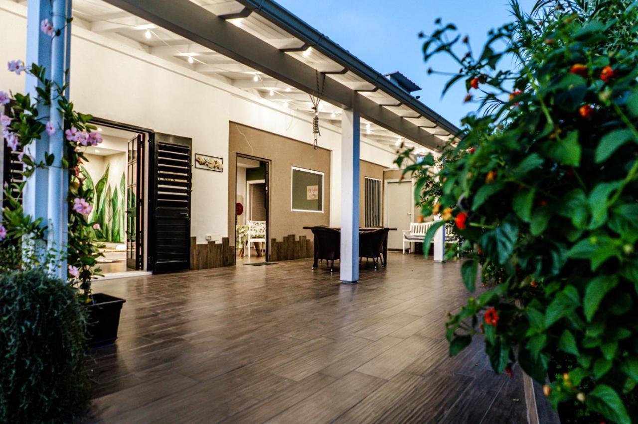 Resort Villa La Perla Sul Mare Leporano Buitenkant foto